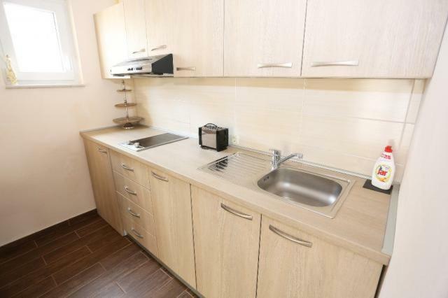 Apartmani Lili Sukosan Bagian luar foto