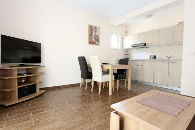 Apartmani Lili Sukosan Bagian luar foto