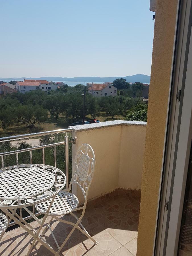 Apartmani Lili Sukosan Bagian luar foto