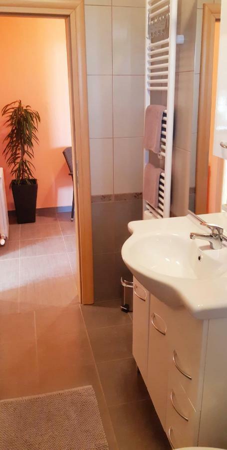 Apartmani Lili Sukosan Bagian luar foto