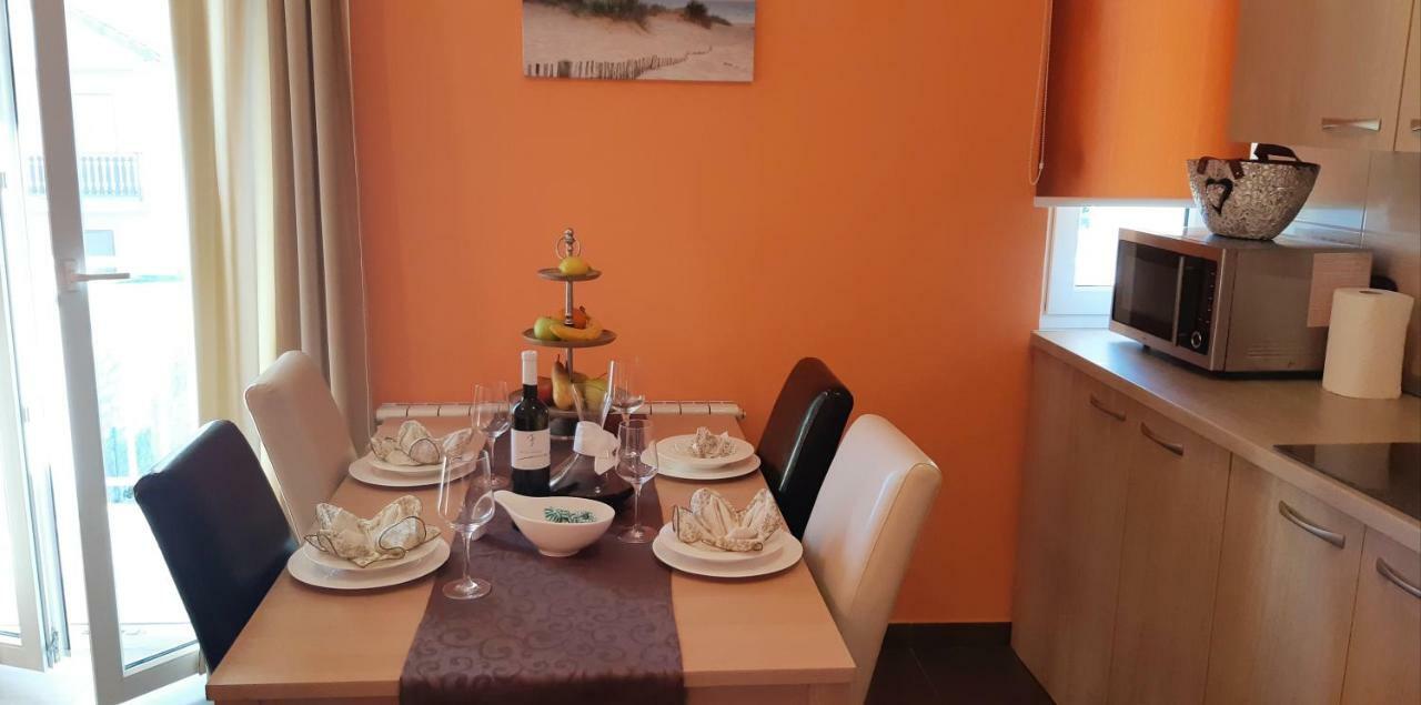 Apartmani Lili Sukosan Bagian luar foto